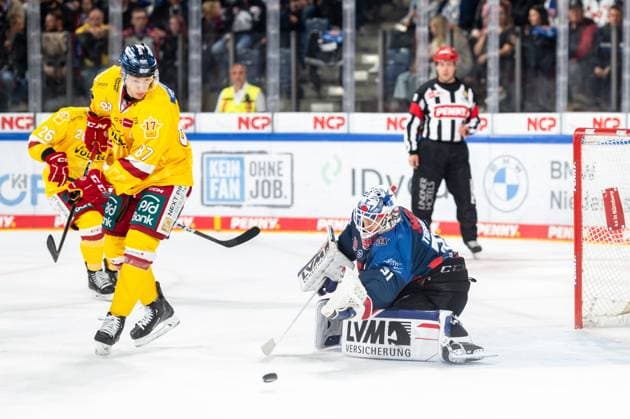 Niklas Treutle 31, Nuernberg Ice Tigers, Nuernberg Ice Tigers , Nuernberg Ice Tigers vs Straubing Tigers, DEL, 3 Spieltag, 22 09 2023, Nuernberg Ice Tigers vs Straubing Tigers, DEL, 3 Spieltag, 22 09 2023 Copyright: xEibner-Pressefotox xThomasxHahnx EP_NIT