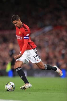 Fußball Carabao Cup 3. Runde Manchester United v Crystal Palace 26. September 2023 Carabao Cup 3. Runde Manchester United v Crystal Palace Raphael Varane von Manchester United Foto Simon Stacpoole Abseits Manchester UK  Copyright: xSimonxStacpoolexOffside