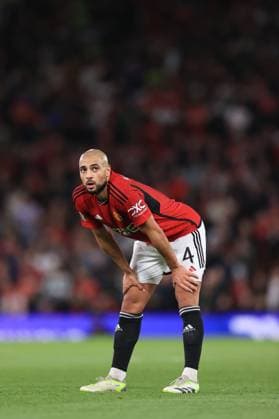 Fußball Carabao Cup 3. Runde Manchester United v Crystal Palace 26. September 2023 Carabao Cup 3. Runde Manchester United v Crystal Palace Sofyan Amrabat von Manchester United sieht niedergeschlagen aus Foto Simon Stacpoole Abseits Manchester UK  Copyright: xSimonxStacpoolexOffside