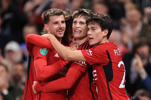 Fußball Carabao Cup 3. Runde Manchester United v Crystal Palace 26. September 2023 Carabao Cup 3. Runde Manchester United v Crystal Palace Alejandro Garnacho von Manchester United C jubelt nach seinem 1. Tor Foto Simon Stacpoole Abseits Manchester UK  Copyright: xSimonxStacpoolexOffside