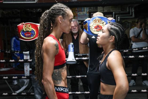Boxing Boxing in the North, Libra, Hamburg, 02 10 2023 WIBF WBFed World Championship Fai Phannarai Netisri GER Danielle Bennett USA Hamburg Germany