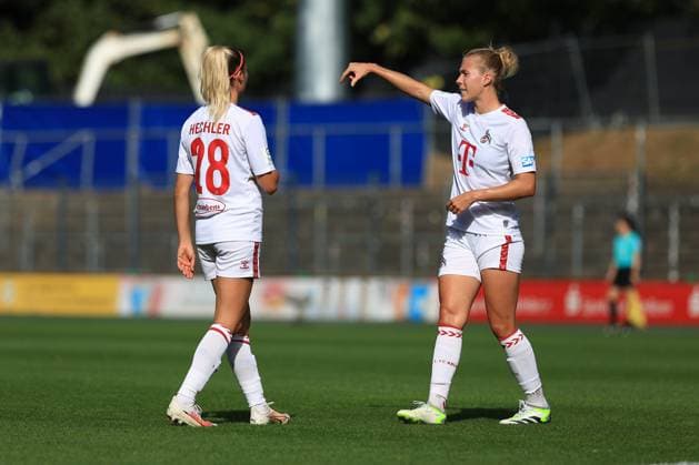 Google Pixel Womens Bundesliga 2023 2024, 1 FC Cologne MSV Duisburg Celina Degen FC, 5 talks with Janina Hechler FC, 28 Cologne Franz Kremer Stadium North Rhine Westphalia Germany
