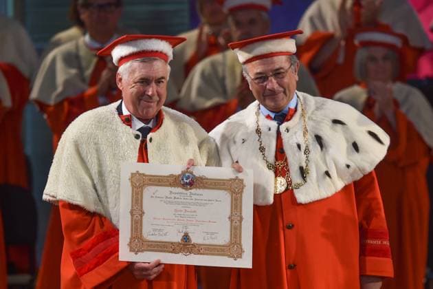 Bilder des Jahres 2023, Sport 10 Oktober Sport Themen der Woche KW41 Sport Bilder des Tages Foto Corrado Benedetti LaPresse 11 ottobre 2023 Parma, Italia - cronaca - Carlo Ancelotti riceve la laurea magistrale ad honorem in Scienze e Tecniche delle Attivit& xe0; Motorie Preventive e Adattate dall Universit& xe0; di Parma all Auditorium Niccol& xf2; Paganini. Nella foto: un momento dell evento - Carlo Ancelotti, rettore Paolo AndreiOctober 11, 2023 Parma, Italy - news - Carlo Ancelotti receives the Laurea ad Honorem from the University of Parma at the Niccol& xf2; Paganini Auditorium. In the pic: a moment of the event - Carlo Ancelotti, rettore Paolo Andrei Foto Corrado Benedetti LaPresse 11 ottobre 2023 Parma, Italia - cronaca - Carlo Ancelotti riceve la laurea magistrale ad honorem in Scienze e Tecniche delle Attivit& xe0; Motorie Preventive e Adattate dall Universit& xe0; di Parma all Auditorium Niccol& xf2; Paganini. Nella foto: un momento dell evento - Carlo Ancelotti, rettore Paolo Andrei October 11, 2023 Parma, Italy - news - Carlo Ancelotti receives the Laurea ad Honorem from the University of Parma at the Niccol& xf2; Paganini Auditorium. In the pic: a moment of the event - Carlo Ancelotti, rettore Paolo Andrei Copyright: xCorradoxBenedetti LaPressex