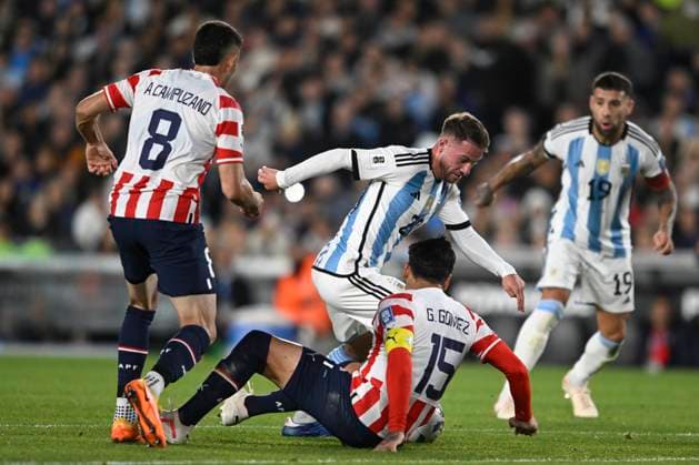 BUENOS AIRES, ARGENTINA - OCTOBER 12: Alexis Mac Allister of Argentina, Liverpool FC and Gustavo Gomez of Paraguay in action during the FIFA World Cup, WM, Weltmeisterschaft, Fussball 2026 Qualifier match between Argentina and Paraguay at Estadio Mas Monumental Antonio Vespucio Liberti on October 12, 2023 in Buenos Aires, Arg Argentina v Paraguay : FIFA World Cup 2026 Qualifier match Copyright: xDiegoxHalisz SFSIx
