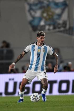 BUENOS AIRES, ARGENTINA - OCTOBER 12: Rodrigo De Paulof Argentina during the FIFA World Cup, WM, Weltmeisterschaft, Fussball 2026 Qualifier match between Argentina and Paraguay at Estadio Mas Monumental Antonio Vespucio Liberti on October 12, 2023 in Buenos Aires, Arg Argentina v Paraguay : FIFA World Cup 2026 Qualifier match Copyright: xDiegoxHalisz SFSIx
