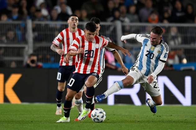 BUENOS AIRES, ARGENTINA - OCTOBER 12: Alexis Mac Allister, Richard Sanchez during the FIFA World Cup, WM, Weltmeisterschaft, Fussball 2026 Qualifier match between Argentina and Paraguay at Estadio Mas Monumental Antonio Vespucio Liberti on October 12, 2023 in Buenos Aires, Arg Argentina v Paraguay : FIFA World Cup 2026 Qualifier match Copyright: xDiegoxHalisz SFSIx