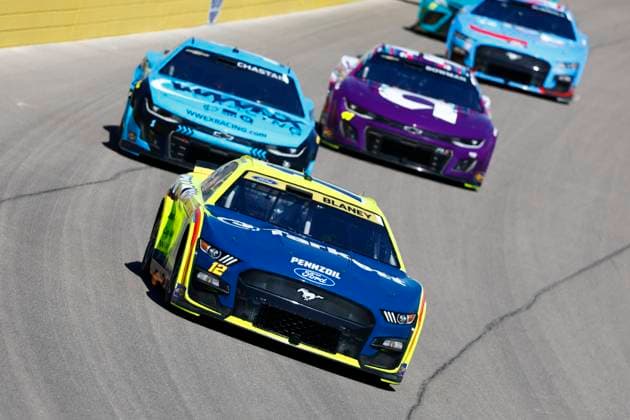 LAS VEGAS, NV - OCTOBER 15: Ryan Blaney ( 12 Team Penske Menards Tarkett Ford) AUTO: OCT 15 NASCAR, Motorsport, USA Cup Series Playoff South Point 400 EDITORIAL USE ONLY Icon231015057