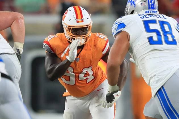 TAMPA, FL - OCTOBER 15: Tampa Bay Buccaneers Defensive End Calijah Kancey (94) rushes the passer during the regular season game between the Detroit Lions and the Tampa Bay Buccaneers on October 15, 2023 at Raymond James Stadium in Tampa, Florida. (Photo by Cliff Welch Icon Sportswire) NFL, American Football Herren, USA OCT 15 Lions at Buccaneers EDITORIAL USE ONLY Icon357231015065