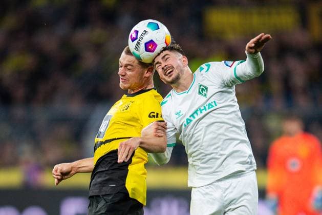 Soccer 1 Bundesliga, Matchday 8 Borussia Dortmund SV Werder Bremen on 20 10 2023 at the Signal Iduna Park from l at the header Dortmunds Julian Ryerson, Bremens Romano Schmid IMPORTANT NOTE According to the requirements of the DFL German Football League and the DFB German Football Association is prohibited in the stadium and or from the game made photographs in the form of sequence images and or video-like photo series to exploit or exploit to let Copyright: xKirchner NoahxWedelx