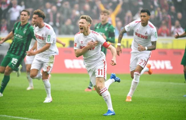 Football, Bundesliga, Germany, Men, Season 2023 2024, 8 Matchday, Rhein Energie Stadion Köln, 1 FC Köln Borussia Mönchengladbach Cheer Florian Kainz KOE after his goal to 1 0 by hand Penalty Cheer, Joy, Action DFB DFL REGULATIONS PROHIBIT ANY USE OF PHOTOGRAPHS AS IMAGE SEQUENCES AND OR QUASI VIDEO