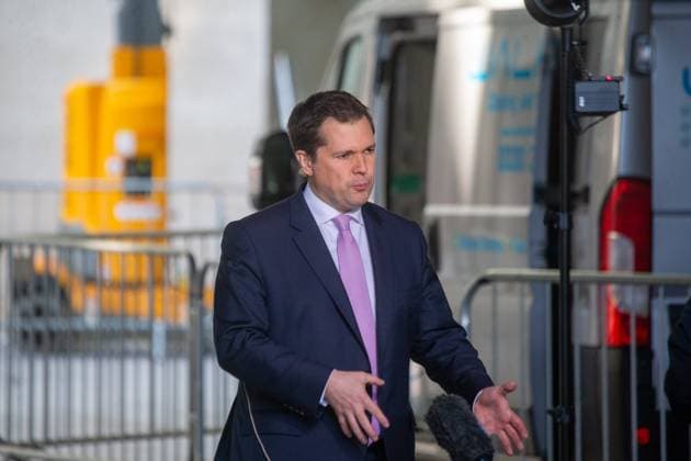October 22, 2023, London, England, United Kingdom: Minister for Immigration ROBERT JENRICK is seen outside BBC as he appears on Sunday With Laura Kuenssberg. London United Kingdom - ZUMAs262 20231022_zip_s262_031 Copyright: xTayfunxSalcix