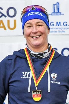 EISSCHNELLLAUF PECHSTEIN Claudia EJB at the award ceremony of the German championship single track speed skating over 5 000m incl int Invitation Race in Inzell on 28 10 2023, Germany, Upper Bavaria, Traunstein Inzell Max Aicher Arena Upper Bavaria Germany