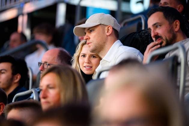 Munich, Germany 05 November Handball DHB Day of Handball Germany Egypt Manuel Neuer FC Bayern visiting with his fiancée Anika Bissel Munich Olympic Hall Bavaria Germany
