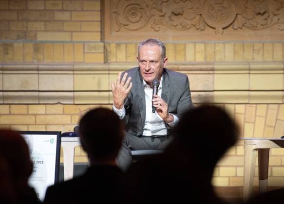 Football, 2023 2024 season, presentation of the Julius Hirsch Award at Deutsche Telekoms representative office in the capital, coach Christian Streich SC Freiburg received the honorary award, 13 11 2023, Copyright: xSebastianxRäppold MatthiasxKochx
