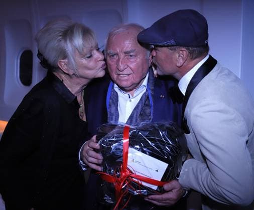 16 112023 Dreieich The Aircraft at Burghof Presentation of the Golden Sports Pyramid including induction of the new members into the Hall of Fame of German Sports Boxing trainer legend Ulli Wegner, boxing with his laudator Sven Ottke, boxing ex-boxer and his wife Magret
