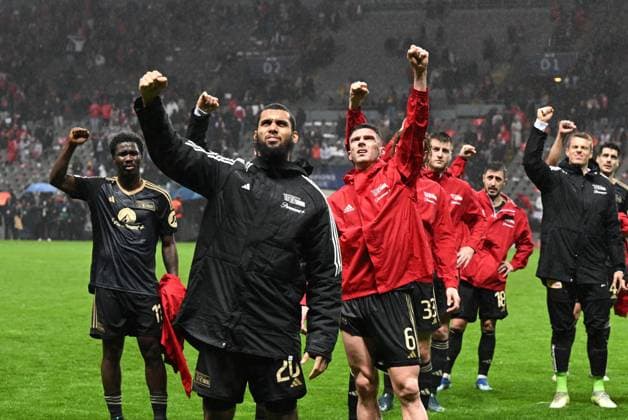 Football, Men, Season 2023 2024, UEFA Champions League Group C, Matchday 5 , SC Sporting Braga 1 FC Union Berlin, f l David Datro Fofana 1 FC Union Berlin , Aissa Laidouni 1 FC Union Berlin , Robin Gosens 1 FC Union Berlin , Disappointment after the final whistle, 29 11 2023, Copyright: xMatthiasxKochx