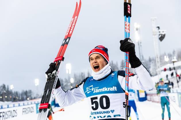 231210 Harald ostberg Amundsen of Norway celebrates after the Men s Cross Country Skiing 10 km Free Technique interval start during the FIS Cross Country World Cup on December 10, 2023 in Östersund Photo Johan Axelsson BILDBYRAN COP 245 JA0160 skidor cross country skiing langrenn världscupen fis cross country world cup fristil free technique sverige bbeng jubel  Copyright: JOHANxAXELSSON BB231210JA083