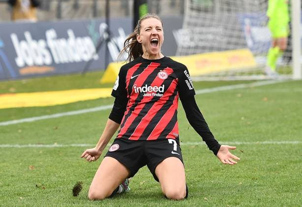 10 12 2023, xhbx, Fußball 1 Bundesliga Damen, Eintracht Frankfurt Frauen TSG Hoffenheim emspor, v l Torjubel, Goal celebration, celebrate the goal 1 1 Lara Prasnikar Eintracht Frankfurt Damen DFL DFB REGULATIONS PROHIBIT ANY USE OF PHOTOGRAPHS as IMAGE SEQUENCES and or QUASI VIDEO Frankfurt am Main