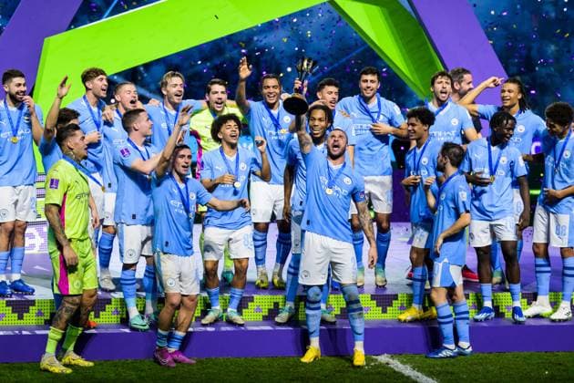 231222 Players of Manchester City celebrate with the trophy after the FIFA Club World Cup final match between Fluminense and Manchester City on December 22, 2023 in Jeddah Photo Joel Marklund BILDBYRAN kod JM JM0554 bbeng fotboll football soccer fotball klubblags vm fifa club world cup final fluminense manchester city bbauto jubel  Copyright: JOELxMARKLUND BB231222JM104