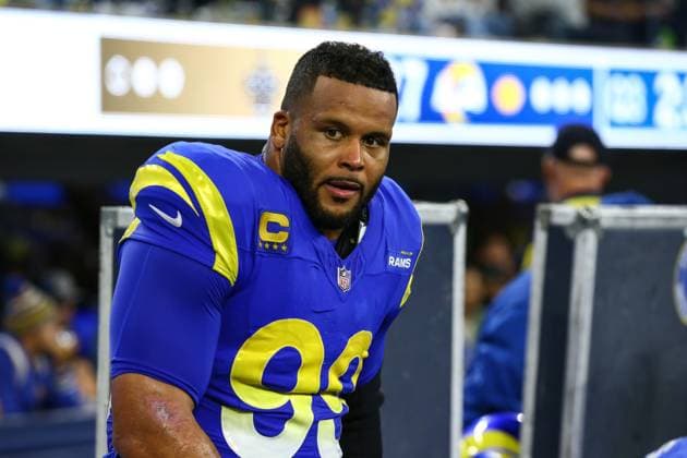 INGLEWOOD, CA - DECEMBER 21: Los Angeles Rams defensive tackle Aaron Donald (99) during the New Orleans Saints vs the Los Angeles Rams on December 21, 2023, at SoFi Stadium in Inglewood, CA. (Photo by Jevone Moore Icon Sportswire) NFL, American Football Herren, USA DEC 21 Saints at Rams EDITORIAL USE ONLY Icon2312216338