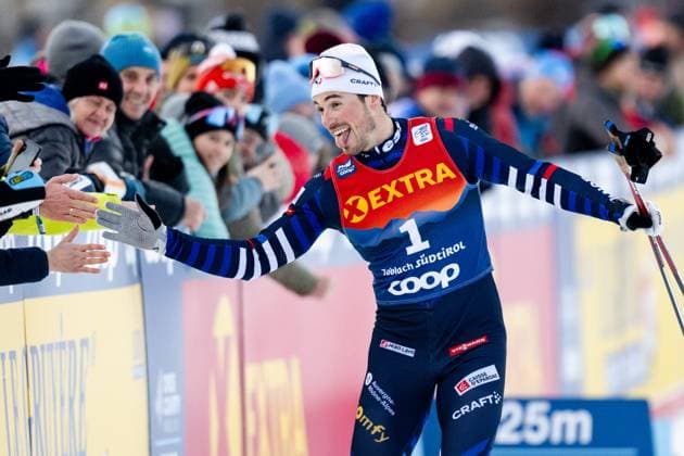231230 Lucas Chanavat of France celebrates after men s cross country skiing sprint final during Tour de Ski on December 30, 2023 in Toblach Photo Mathias Bergeld BILDBYRAN kod MB MB0816 skidor cross country skiing langrenn världscupen fis cross country world cup sprint sverige bbeng tour de ski jubel  Copyright: MATHIASxBERGELD BB231230MB178