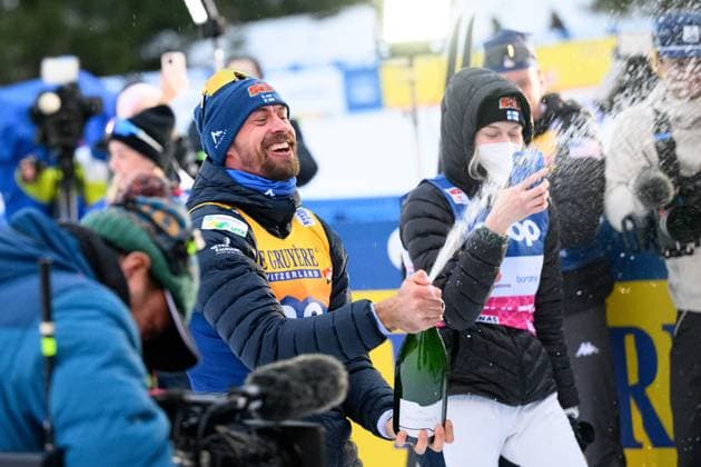 231231 Perttu Hyvarinen of Finland celebrates after mens cross country skiing 10 km classic technique interval start during Tour de Ski on December 31, 2023 in Toblach Photo Mathias Bergeld BILDBYRAN code MB MB0818 skis cross country skiing cross country skiing cross country world cup fis cross country world cup classic style classic technique sverige bbeng tour de ski jubel  Copyright: MATHIASxBERGELD BB231231MB267