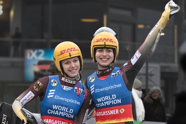 Jessica Degenhardt, Cheyenne Rosenthal GER Final cheers Final cheers Emotion Joy 06 01 2024 EBERSPÄCHER Luge World Cup in Winterberg, Doubles Ladies , Veltins Arena, Winterberg, NRW Germany Copyright: xpepphotox xHorstxMauelshagenx pep00321, pep_20240106_hm