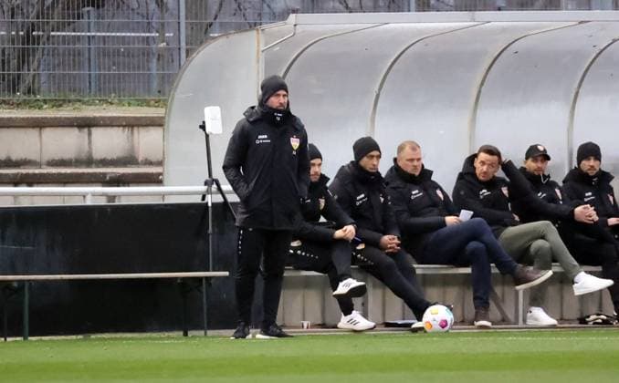 06 01 24 VfB Stuttgart SpVgg Greuther Fürth Germany, Stuttgart, 06 01 2024, Football, Bundesliga, Test match, VfB Stuttgart SpVgg Greuther Fürth v l Sebastian Hoeneß Coach VfB Stuttgart , Fabian Wohlgemuth Sports Director VfB Stuttgart