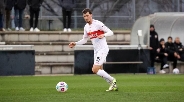 06 01 24 VfB Stuttgart SpVgg Greuther Fürth Germany, Stuttgart, 06 01 2024, Football, Bundesliga, Test match, VfB Stuttgart SpVgg Greuther Fürth Pascal Stenzel VfB Stuttgart