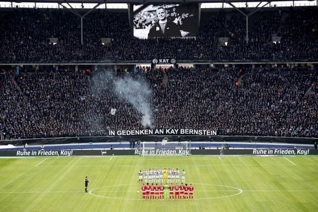 21 01 2024, xtgx, Soccer 2 Bundesliga, Hertha BSC Berlin Fortuna Duesseldorf emspor, v l minute of silence for the late President President Kay Bernstein Hertha BSC Berlin DFL DFB REGULATIONS PROHIBIT ANY USE OF PHOTOGRAPHS as IMAGE SEQUENCES and or QUASI VIDEO Berlin