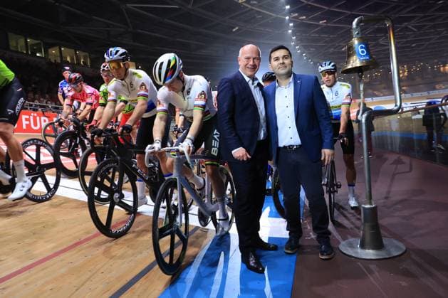 DEU, 111 Berliner Sechstagerennen, 26 01 2024, Velodrom, Berlin, DEU, 111 Berliner Sechstagerennen, in the picture start , with Governing Mayor of Berlin Kay Wegner, ROGER KLUGE GER , THEO REINHARDT GER Photo Juergen Engler nordphoto GmbH nordphotoxGmbHx xEngler nph00076