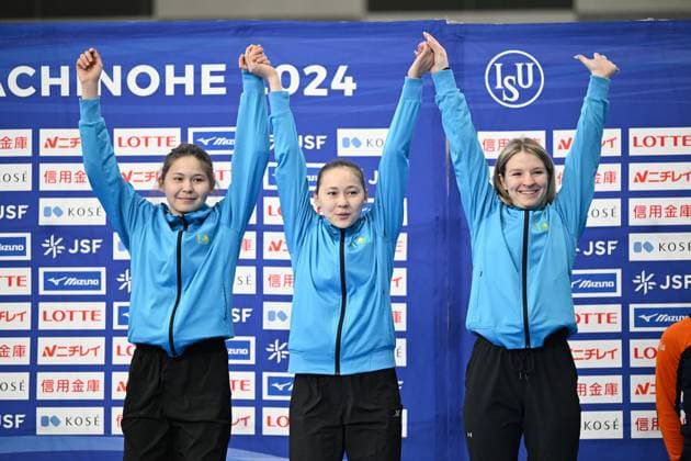 Kazakhstan team group, Mannschaftsbild, Totale (KAZ), FEBRUARY 3, 2024 - Speed skating, Eisschnelllauf : ISU Junior World Cup Speed Skating 2023 24 Women Juniors Team Sprint Award Ceremoy at YS Arena Hachinohe in Aomori, Japan. Noxthirdxpartyxsales (242709572)