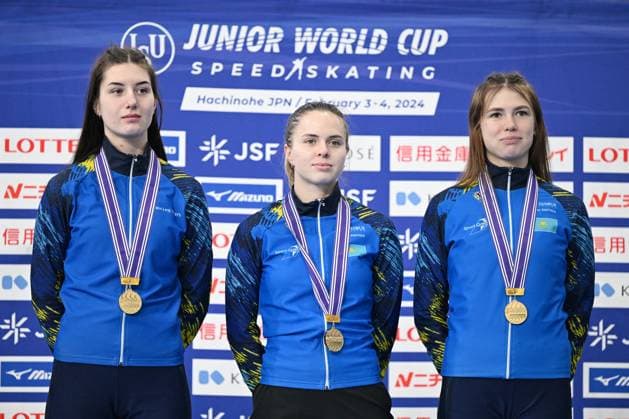 Kazakhstan team group, Mannschaftsbild, Totale FEBRUARY 3, 2024 - Speed skating, Eisschnelllauf : ISU Junior World Cup Speed Skating 2023 24 Women Neo-seniors Team Sprint Award Ceremoy at YS Arena Hachinohe in Aomori, Japan. Noxthirdxpartyxsales (242709592)