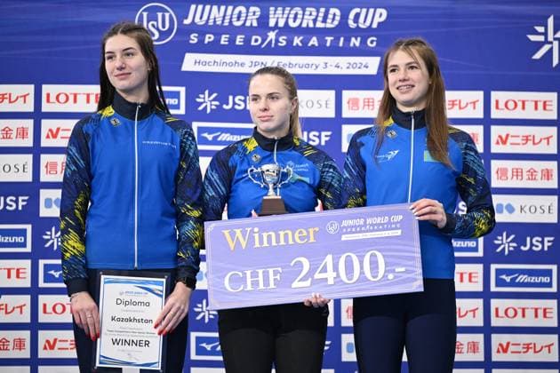 Kazakhstan team group, Mannschaftsbild, Totale FEBRUARY 3, 2024 - Speed skating, Eisschnelllauf : ISU Junior World Cup Speed Skating 2023 24 Women Neo-Seniors Team Sprint overall Award Ceremoy at YS Arena Hachinohe in Aomori, Japan. Noxthirdxpartyxsales (242710845)