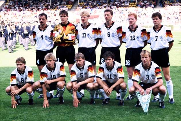BREHME Andreas Kapitaen with Team Germany f l KOHLER, ILLGNER, EFFENBERG, BUCHWALD, SAMMER, MOELLER front f l HAESSLER, KLINSMANN, BINZ, RIEDLE and Kapitaen BREHME UEFA European Football Championship 1992 Sweden Preliminary Round Match Germany Scotland 2 0 on June 15, 1992 in Norrkoeping Copyright: xLacixPerenyix