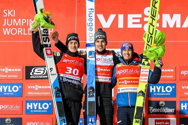 GER, FIS Ski Flying World Cup in Oberstdorf 24 02 2024, Heini Klopfer Ski Flying Hill, Oberstdorf, GER, FIS Ski Flying World Cup in Oberstdorf, award ceremony in the picture Peter Prevc SLO, 30 , Timi Zajc SLO, 22 , Stefan Kraft AUT, 40 nordphotoxGmbHx xHafner nph00200