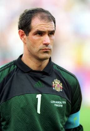Onderwerp Subject: Spain World Cup 1998 Club Team Country: Spain Seizoen Season: 1997 1998 1998 1999 FOTO PHOTO: Spain s goalkeeper Andoni ZUBIZARRETA FRA Content not available for redistribution in The Netherlands directly or indirectly through any third parties. Copyright: xBSRxAgencyx 98195245