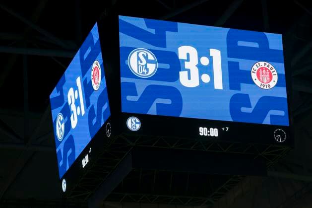 The scoreboard shows the 3 1 home win of FC Schalke 04 against FC St Pauli, 2 Bundesliga, FC Schalke 04 vs FC St Pauli, Veltins Arena, 01 03 2024, Gelsenkirchen, Germany