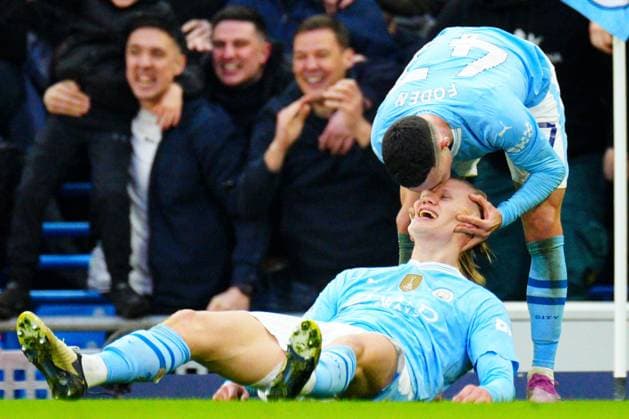 Bilder des Jahres 2024, Sport 03 März Sport Themen der Woche KW09 Sport Bilder des Tages Erling Haaland of Manchester City celebrates scoring a goal for their side to make it 3-1 with Phil Foden of Manchester City Manchester City v Manchester United, ManU Premier League, Football, Etihad Stadium, Manchester, UK - 03 Mar 2024 EDITORIAL USE ONLY No use with unauthorised audio, video, data, fixture lists, club league logos or live services. Online in-match use limited to 120 images, no video emulation. No use in betting, games or single club league player publications. Copyright: xJavierxGarcia Shutterstockx 14370462db