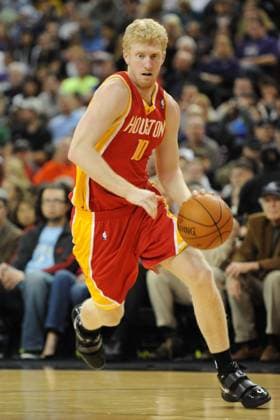 NBA, Basketball Herren, USA Rockets vs. Kings APR 12 April 12, 2010: Chase Budinger 10 of the Houston Rockets during the game between the Sacramento Kings and the Houston Rockets at Arco Arena in Sacramento, CA. Ben Munn CSM.(Credit Image: Â Ben Munn Cal Media) Sacramento California U.S. EDITORIAL USE ONLY Copyright: xx ZUMA-20100412_zaf_cm3_010.jpg BenxMunnx csmphoto326643