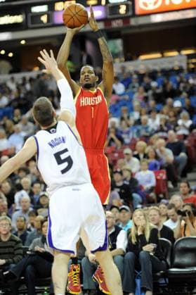 NBA, Basketball Herren, USA Rockets vs. Kings APR 12 April 12, 2010: Trevor Ariza 1 of the Houston Rockets during the game between the Sacramento Kings and the Houston Rockets at Arco Arena in Sacramento, CA. Ben Munn CSM.(Credit Image: Â Ben Munn Cal Media) Sacramento California U.S. EDITORIAL USE ONLY Copyright: xx ZUMA-20100412_zaf_cm3_003.jpg BenxMunnx csmphoto326648