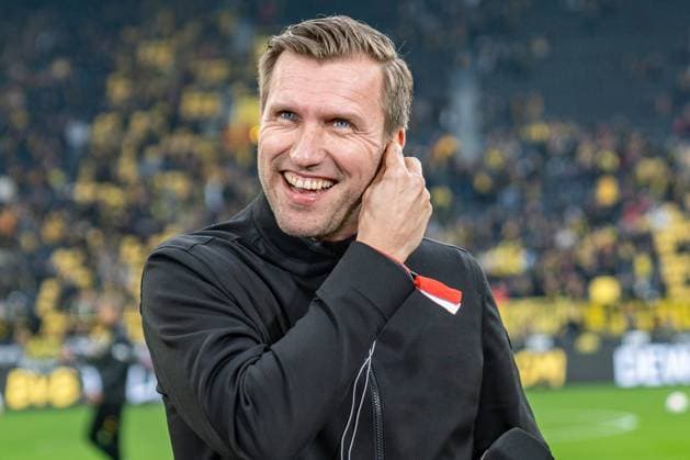 Markus Krösche Fredi Bobic Dazn Borussia Dortmund vs Eintracht Frankfurt, Football, 1 Bundesliga, Matchday 26, 17 03 2024 DFL REGULATIONS PROHIBIT ANY OUSE OF PHOTOGRAPHS AS IMAGE SEQUENCES AND OR QUASI VIDEO Borussia Dortmund vs Eintracht Frankfurt, Football, 1 Bundesliga, Matchday 26, 17 03 2024 Dortmund Copyright: xEibner-Pressefoto BahhoxKarax EP_BVB