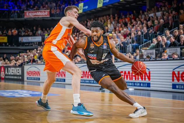 1 Basketball Bundesliga, easyCredit BBL, Season 2023 2024, Men, Main Round, 24 Matchday, 18 03 2024, RASTA Vechta ratiopharm Ulm Trevion Williams 50 ratiopharm Ulm in action Vechta RASTA Dome Lower Saxony Germany