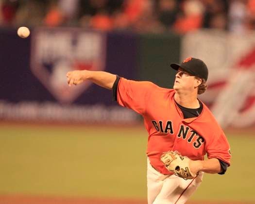 MLB, Baseball Herren, USA National League Division Series Atlanta Braves vs San Francisco Giants OCT 08 October 08, 2010: San Francisco,CA. Giants starting pitcher Matt Cain 18 in action, during the National League Division Series game 2, between the Wild Card Atlanta Braves and the National League West San Francisco Giants at AT&T Park in San Francisco,California. The Giants beat the Braves 1-0. Jeff Trouette CSM.(Credit Image: Â Jeff Trouette Cal Media) San Francisco California U.S. EDITORIAL USE ONLY Copyright: xx ZUMA-20101008_zaf_cj3_015.jpg JeffxTrouettex csmphoto371918
