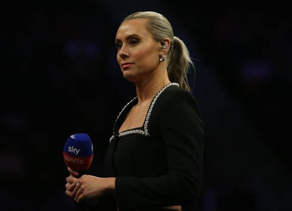 Darts BETMGM Premier League Sky Sports presenter Emma Paton during the BETMGM Premier League Darts 2024 at AO Arena, Manchester, United Kingdom on 4 April 2024. Manchester AO Arena Lancs United Kingdom Editorial use only , Copyright: xJohnxBradleyx PSI-19365-0055