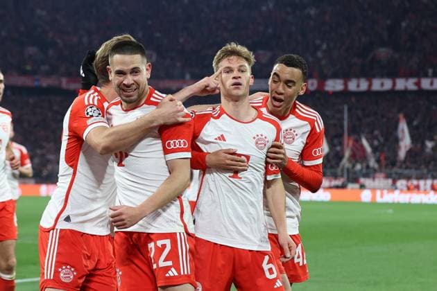 the team celebrates the goal by Joshua Kimmich 6 FC Bayern Muenchen for 1 0, Harry Kane 9 FC Bayern Muenchen , Jamal Musiala 42 FC Bayern Muenchen , Raphael Guerreiro 22 FC Bayern Muenchen , FC Bayern Muenchen vs FC Arsenal, Champions League, football, quarter-final, second leg, 17 04 2024 Muenchen Bayern Germany Copyright: xkolbert-press ChristianxKolbertx