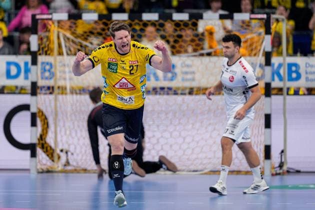 Goalscorer Tobias Reichmann RNL, 27 , player of Rhein Neckar Löwen, celebrates a goal, cheer, cheer, goal celebration, celebrate the goal, goal, celebration, cheering about the goal, optimistic, game scene, highlight, single picture, action, action, 18 04 2024, Mannheim Germany , Handball, Bundesliga, Rhein Neckar Löwen MT Melsungen xozx