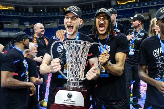 FIBA Europe Cup Basketball, Season 2023 2024, Final, Game 2, Men 24 04 2024, Bahcesehir College Turkey Niners Chemnitz Jonas Richter Niners Chemnitz, No 7 , Kevin Yebo Niners Chemnitz, No 53 cheering after the victory Copyright Alexander Trienitz Copyright: Alexander Trienitz