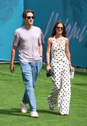 05 05 2024, Miami International Autodrome, Miami, Formula 1 Crypto com Miami Grand Prix,pictured George Russell GBR , Mercedes AMG Petronas Formula One Team with girlfriend Carmen Montero Mundt Defodi 506 20240505 hbr 1092 Defodi-506