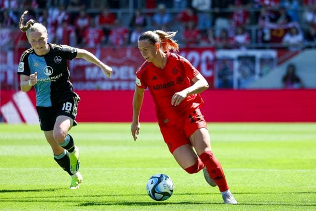 Klara Buehl FC Bayern Muenchen, 17 with ball with Daniel Peretz FC Bayern Muenchen, 18 , FC Bayern Muenchen vs 1 FC Nuernberg, Football, Google Pixel Frauen Bundesliga, 21 Spieltag, Saison 2023 24, 12 05 2024, DFB REGULATIONS PROHIBIT ANY USE OF PHOTOGRAPHS AS IMAGE SEQUENCES, FC Bayern Muenchen vs 1 FC Nuernberg, Football, Google Pixel Frauen Bundesliga, 21 Spieltag, Saison 2023 24, 12 05 2024 Muenchen Copyright: xEibner-Pressefoto JennixMaulx EP_JML